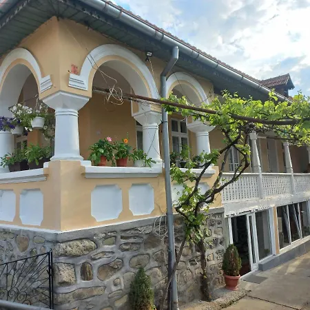 Casa Christian Guest house