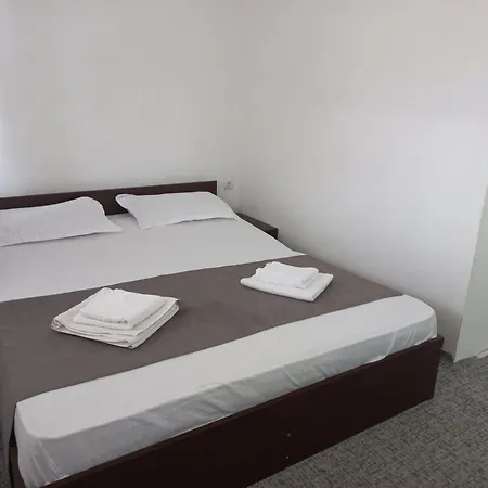 Guest house Casa Christian 3*