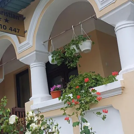 Guest house Casa Christian 3*